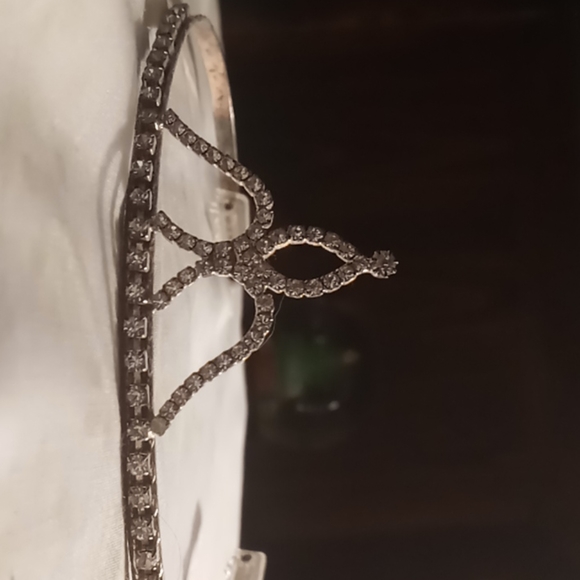 Crown - Picture 2 of 2